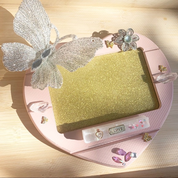 Heart ❤️ shape crystal picture frame - Picture 2 of 6